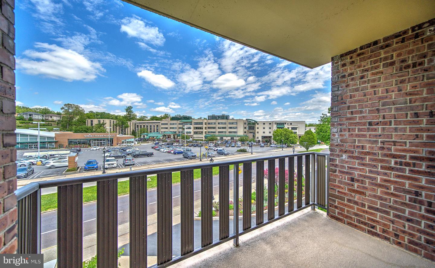 1570 The Fairway #312 E Property Photo 32