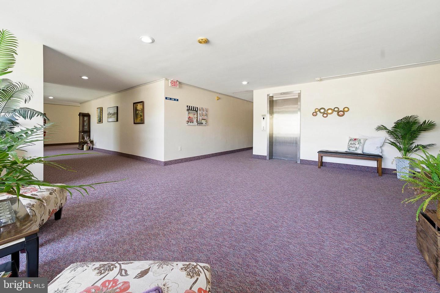 1570 The Fairway #312 E Property Photo 45