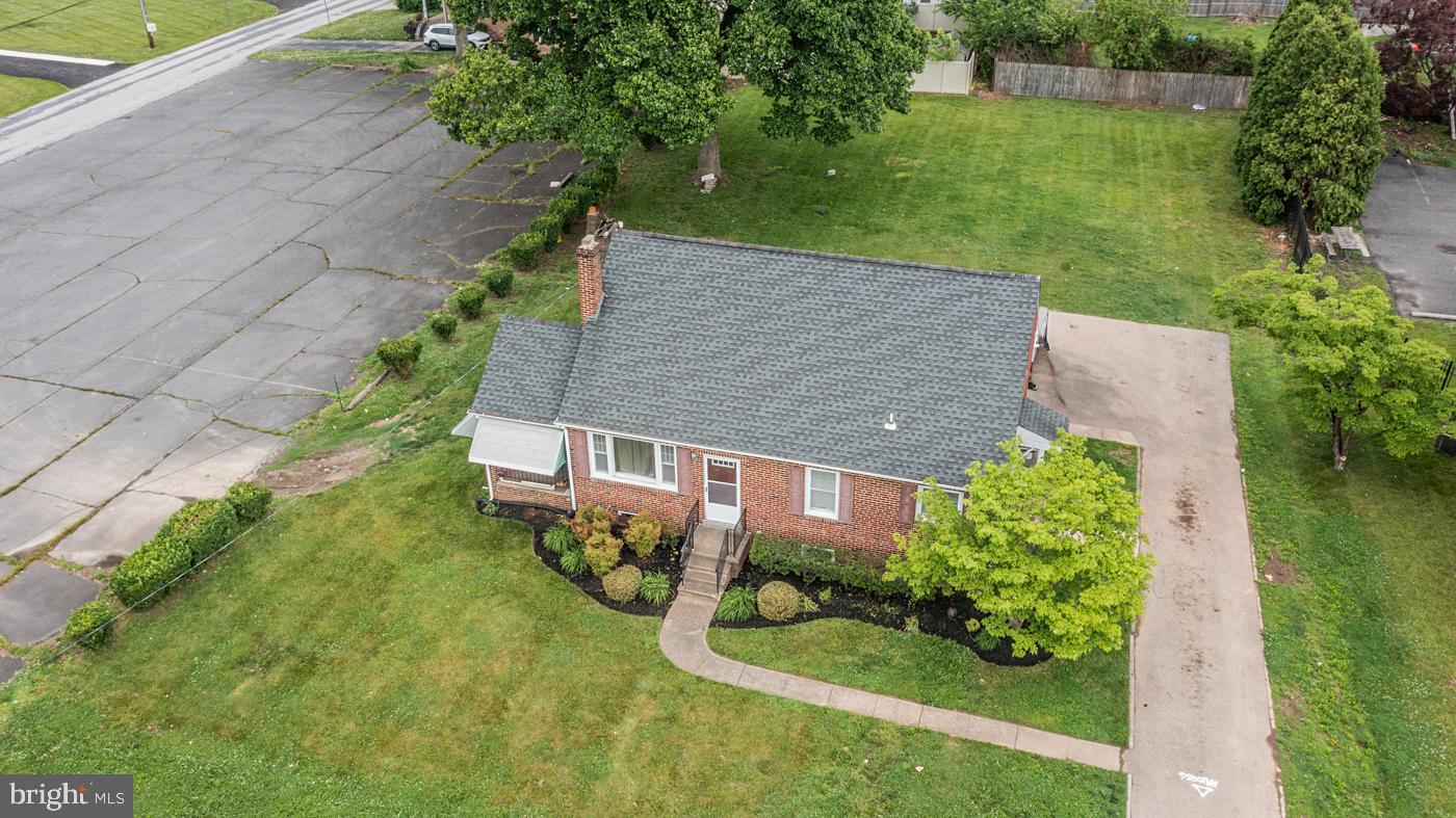 2107 Dekalb Pike Property Photo 1