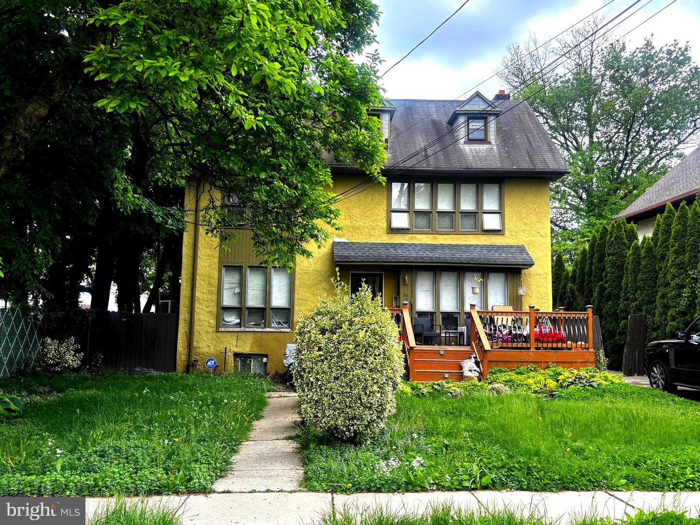 6 Hampton Ter Property Photo 1