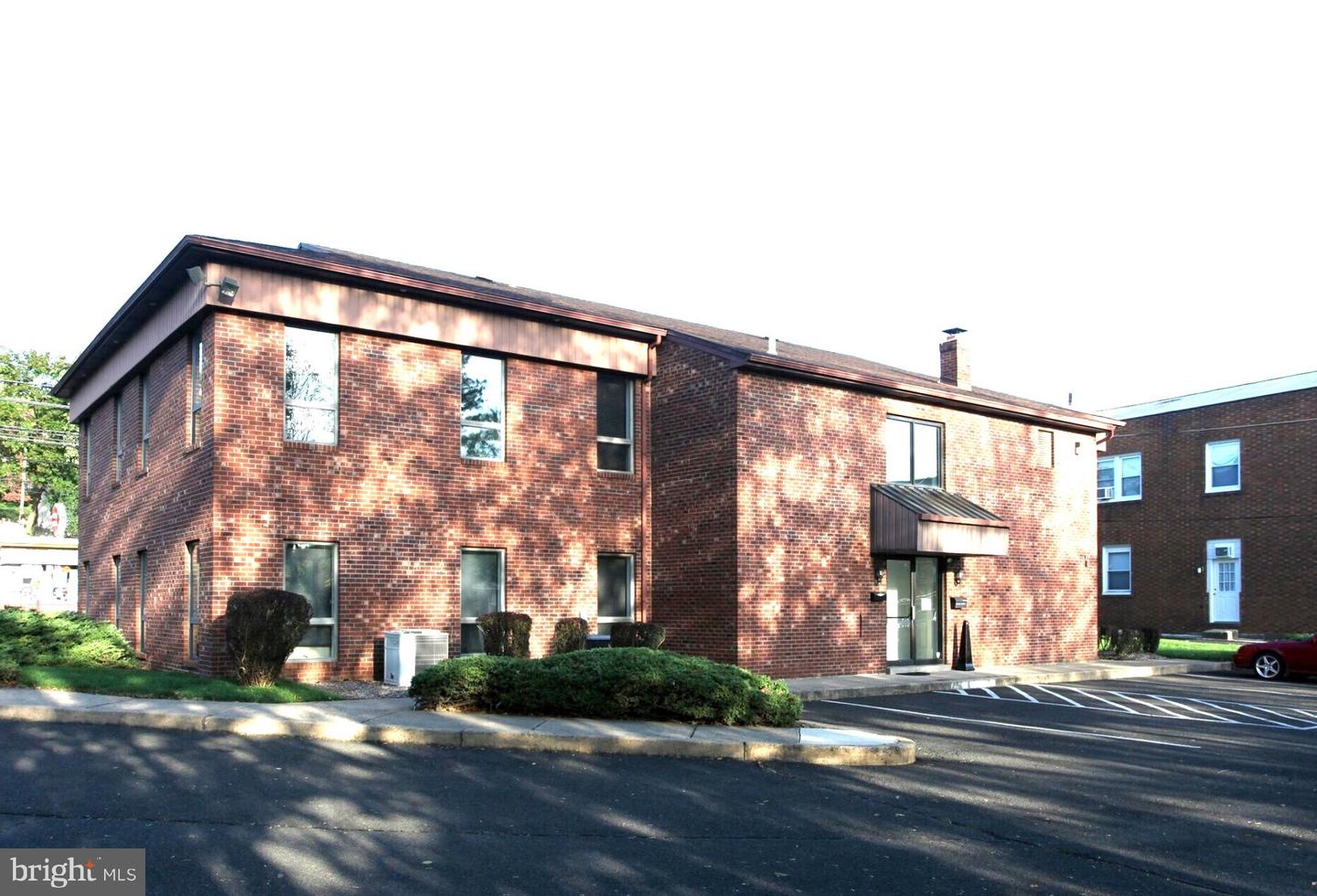349-NORTH N YORK RD #STE 102 Property Photo 1
