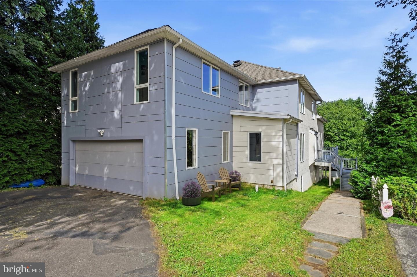219 Jefferson St Property Photo 44