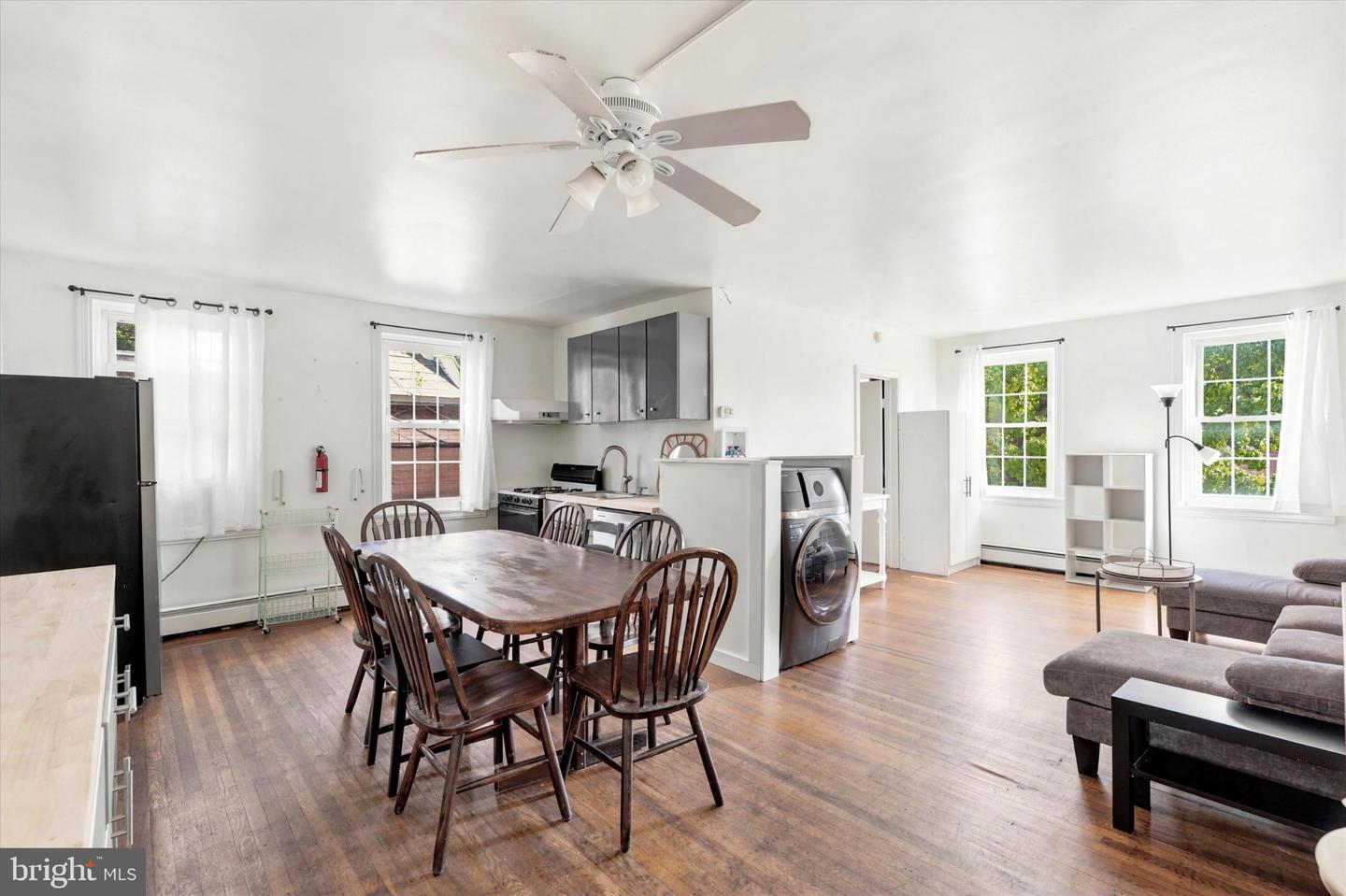1038 W LANCASTER AVE #1040-A1 Property Photo 1