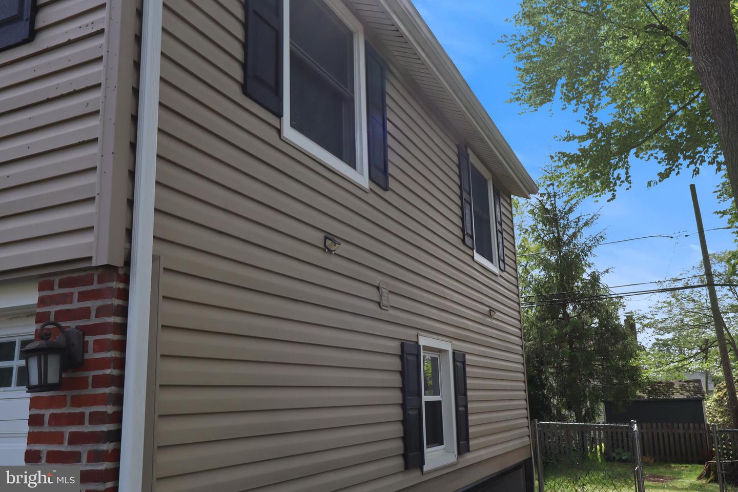 1317 Fitzwatertown Rd Property Photo 5