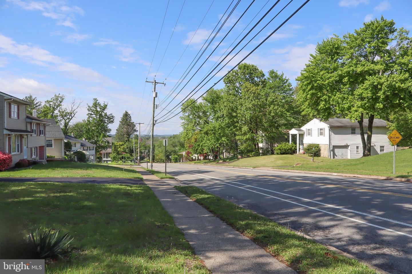 1317 Fitzwatertown Rd Property Photo 9