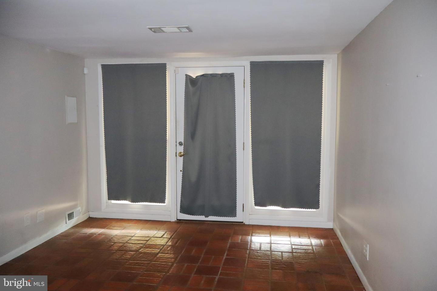 1317 Fitzwatertown Rd Property Photo 23