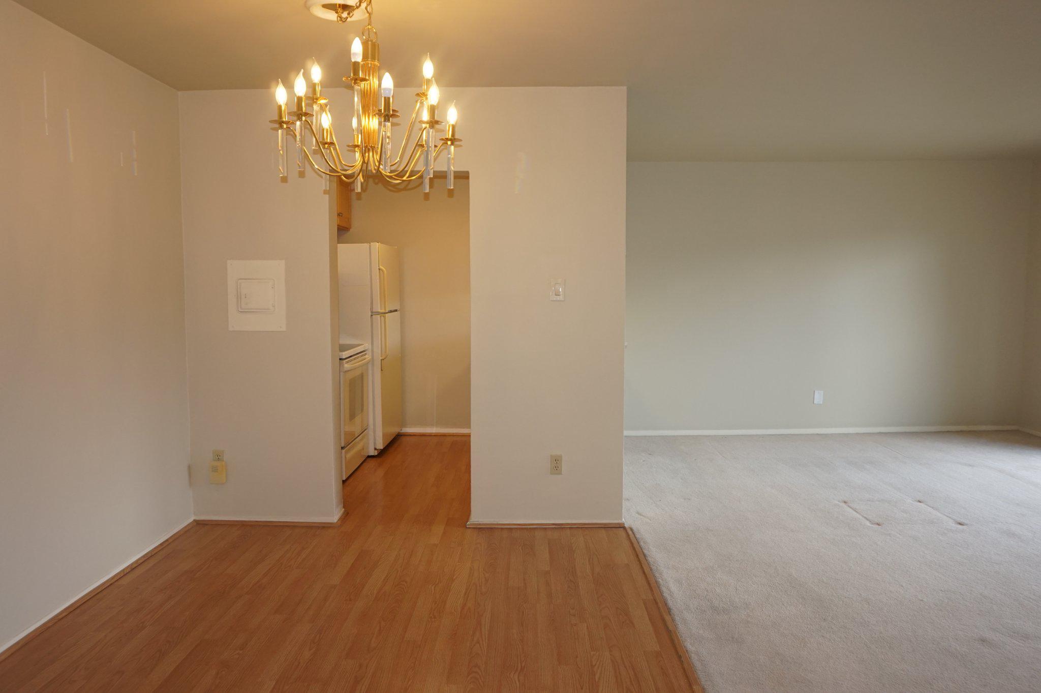 1570 The Fairway #512 E Property Photo 6