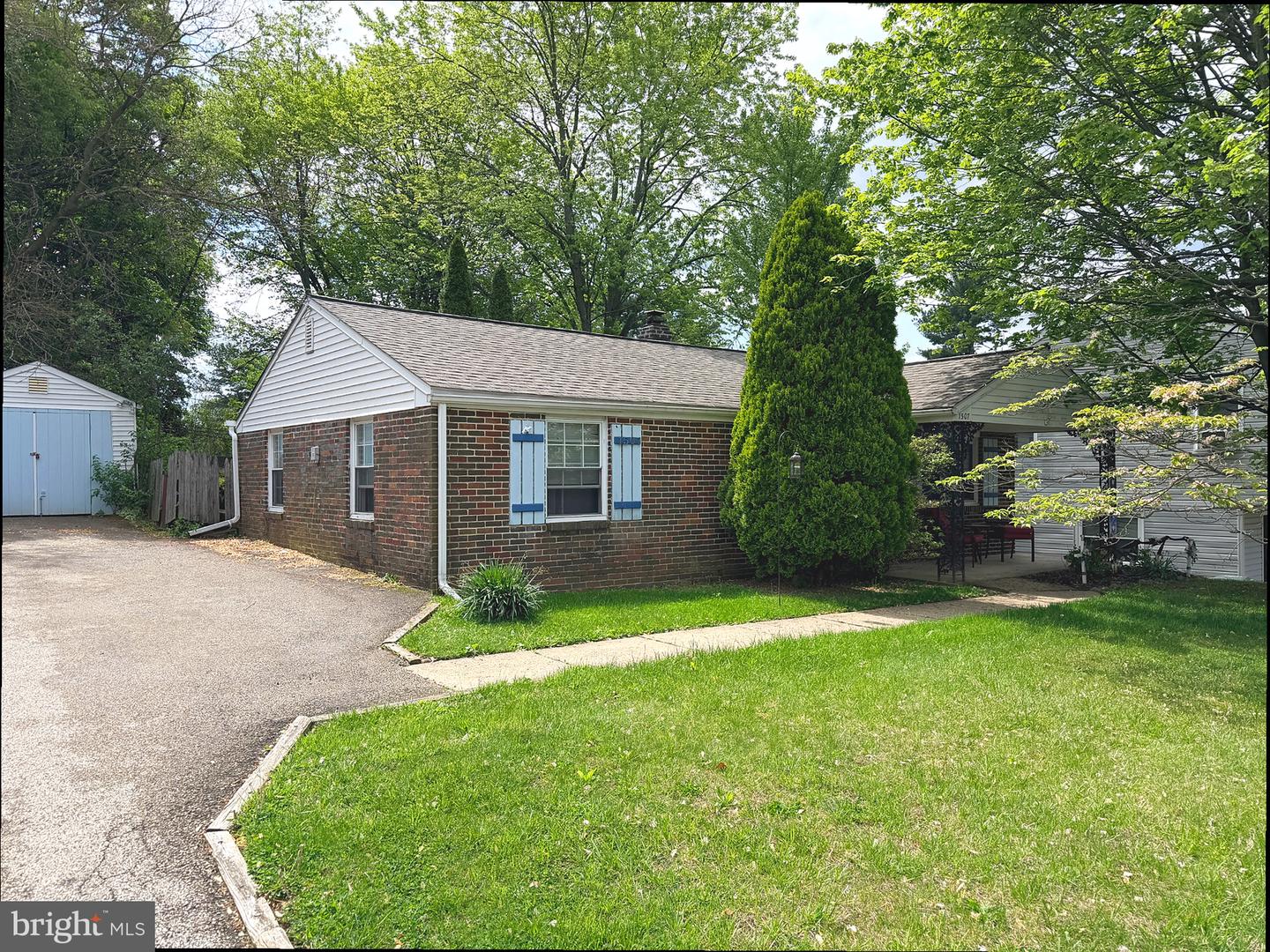 1507 Reservoir Ave Property Photo 1