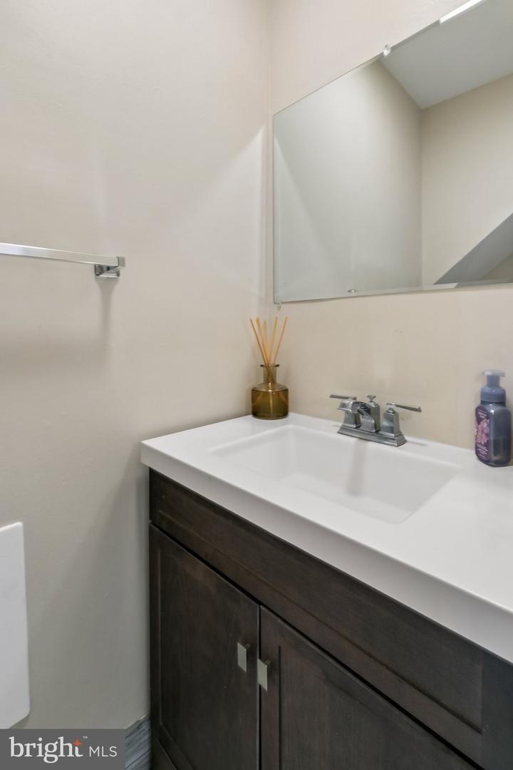 30 Bryn Mawr Ave Property Photo 13