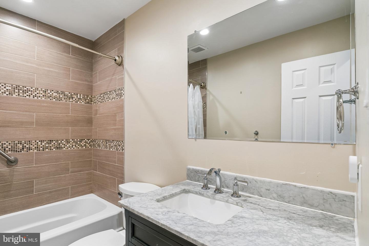 30 Bryn Mawr Ave Property Photo 18