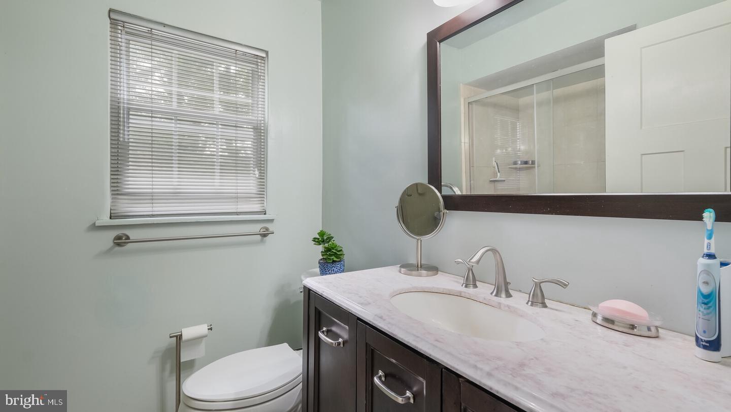 646 Green Briar Rd Property Photo 16