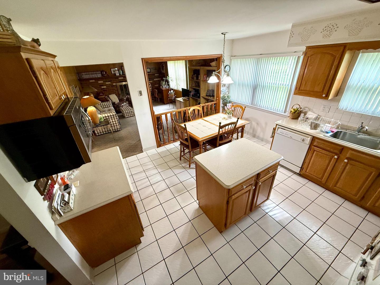 2420 Exton Rd Property Photo 4