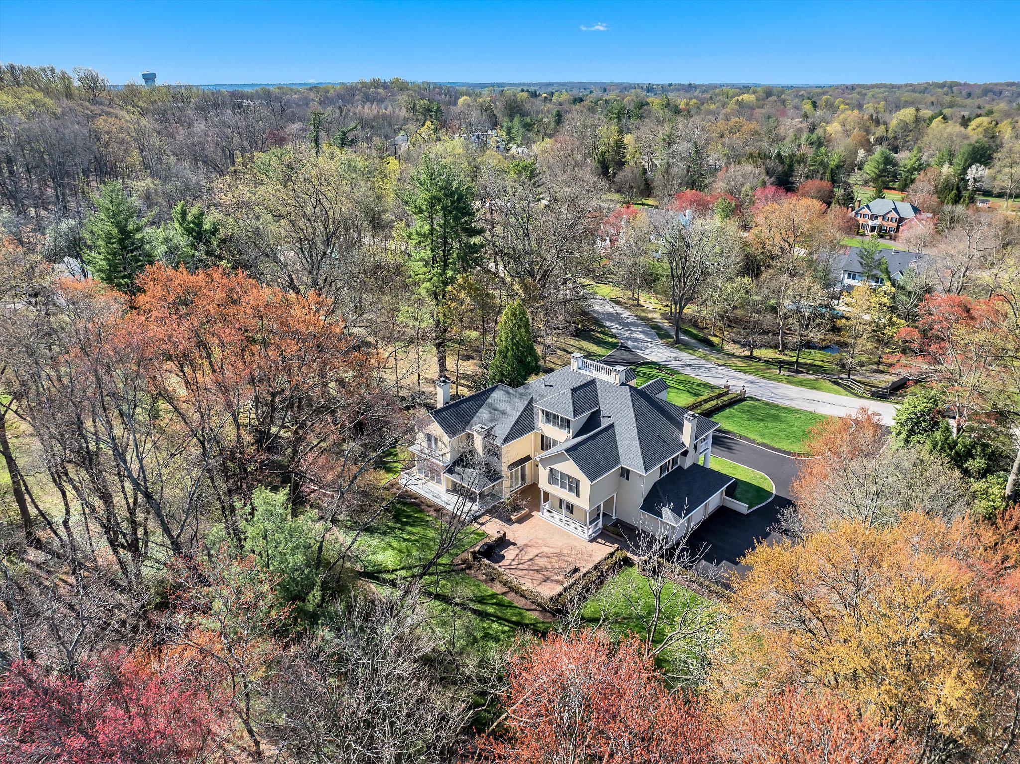 950 Pennbrooke Ln # Property Photo 5
