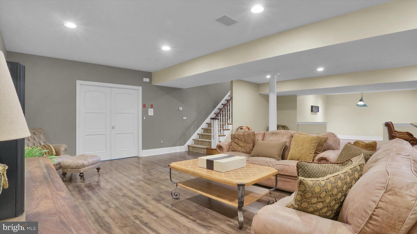 950 Pennbrooke Ln # Property Photo 73