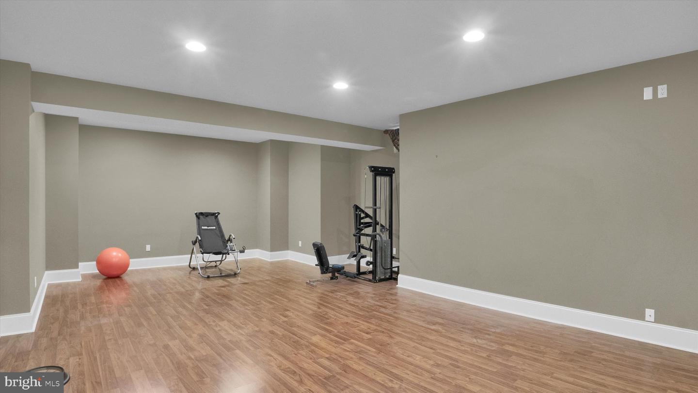 950 Pennbrooke Ln # Property Photo 77