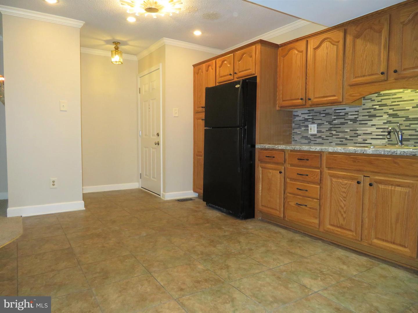 126 Berwick Pl #23b Property Photo 7