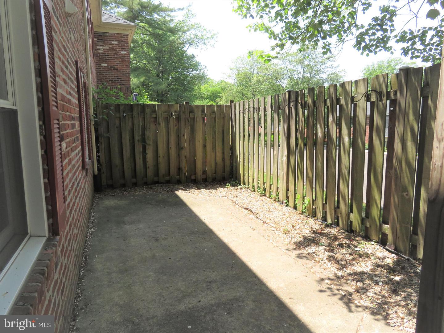 126 Berwick Pl #23b Property Photo 10