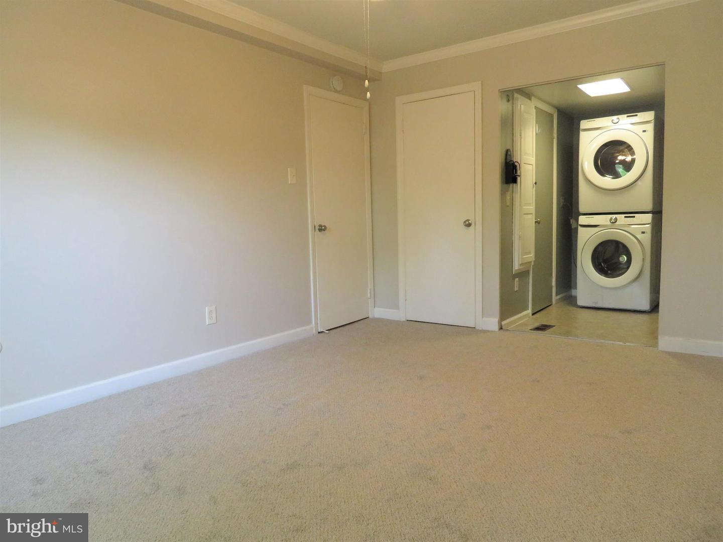 126 Berwick Pl #23b Property Photo 14