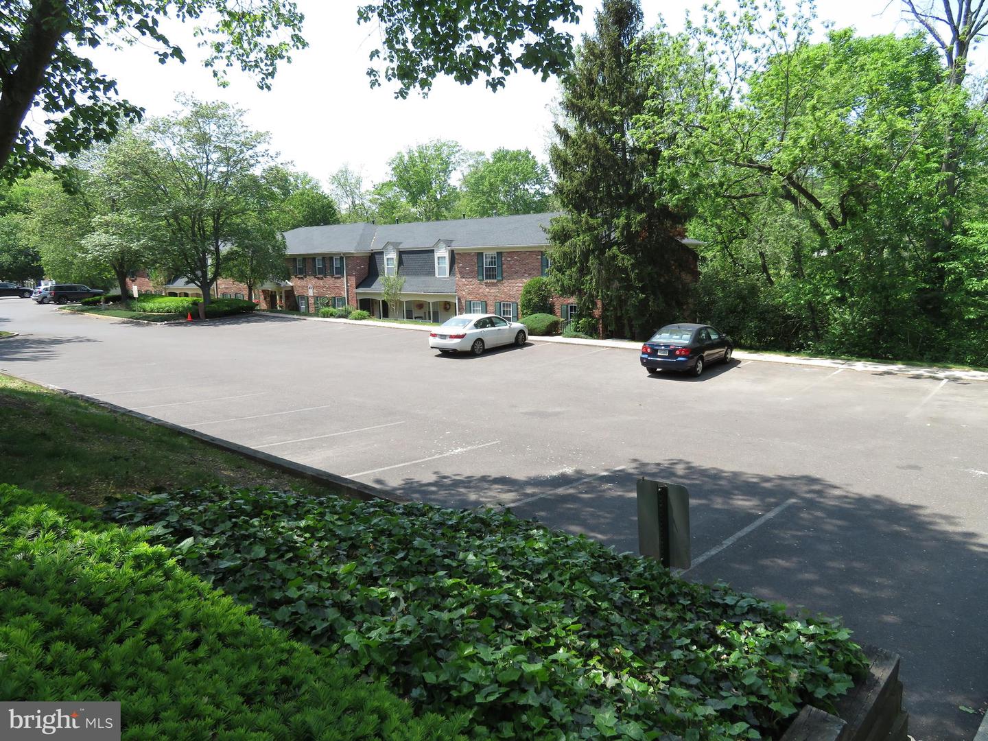 126 Berwick Pl #23b Property Photo 20