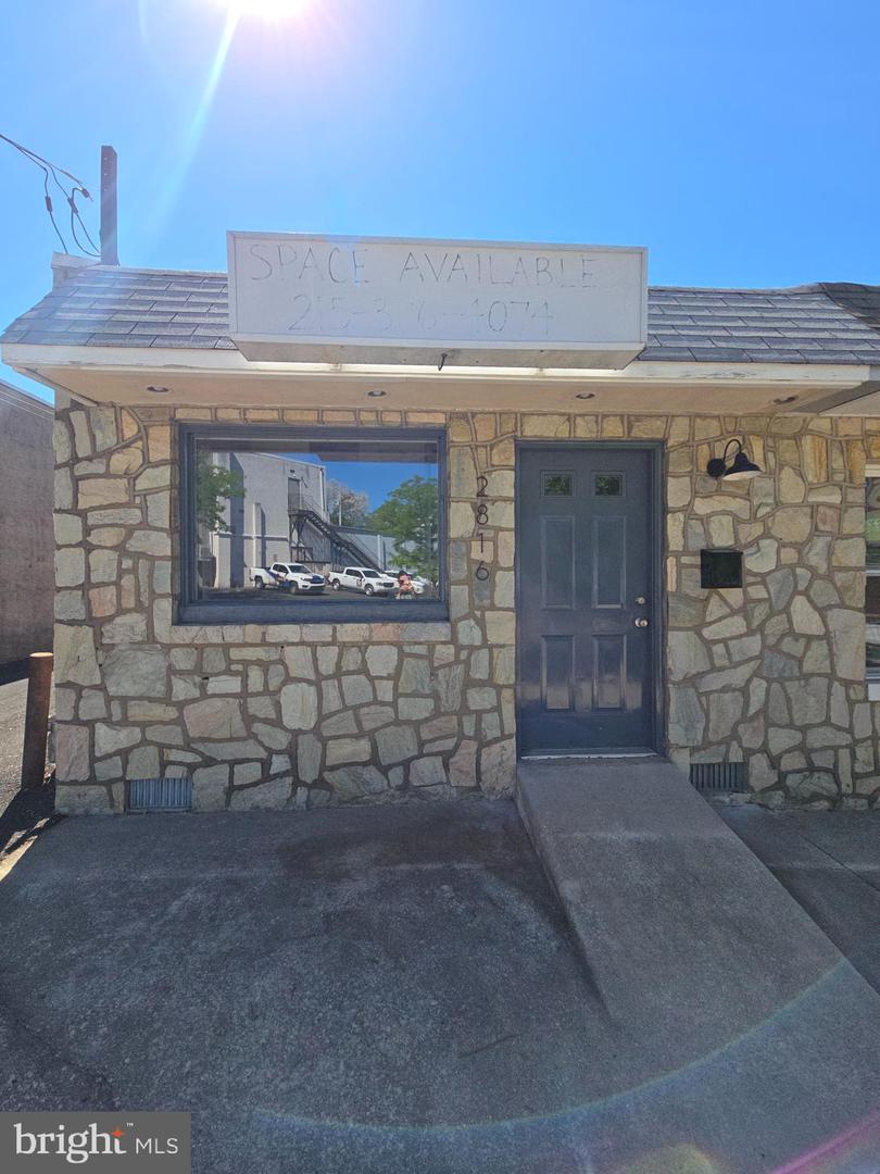 2816 Limekiln Pike Property Photo 1
