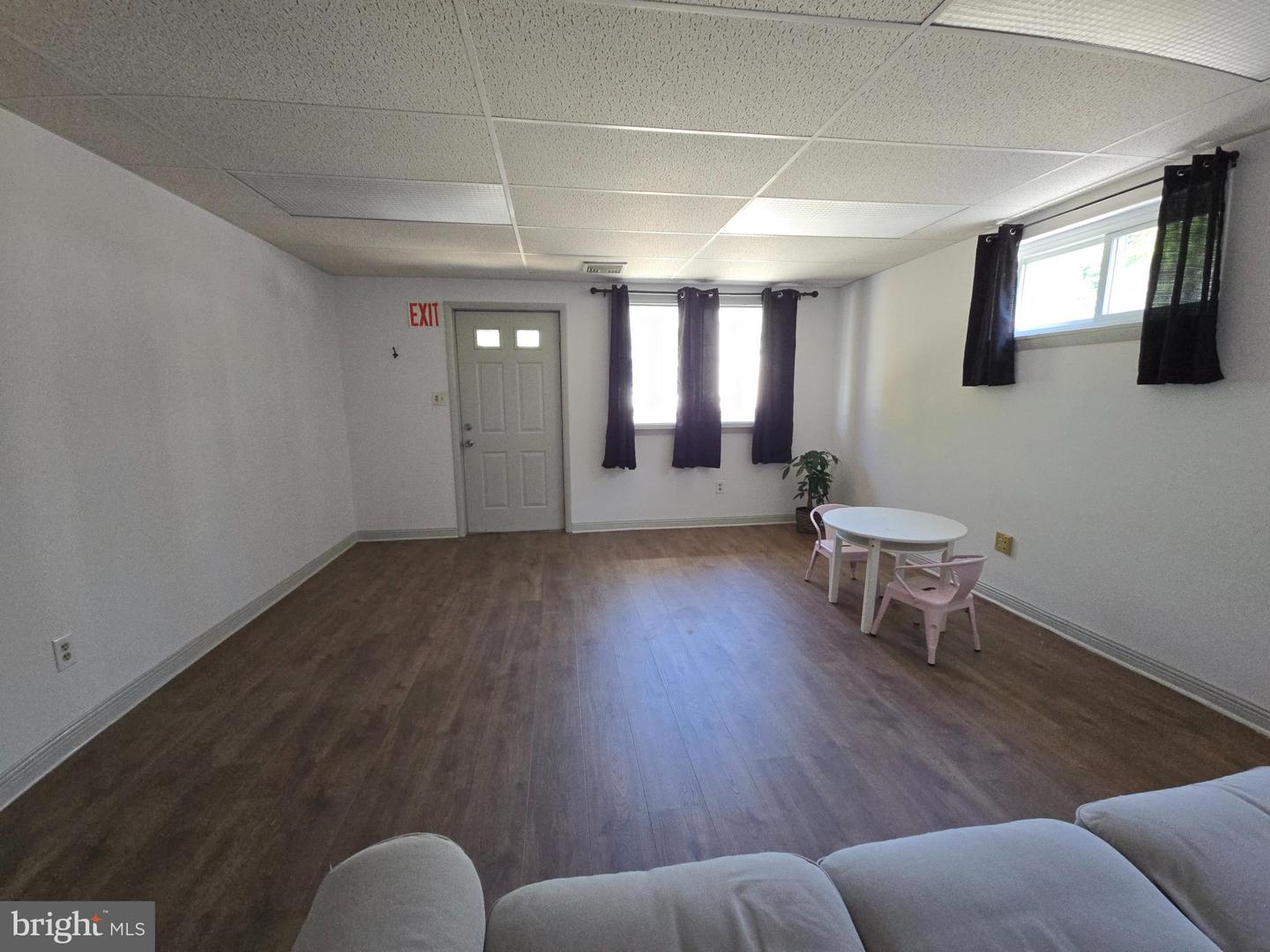 2816 Limekiln Pike Property Photo 4