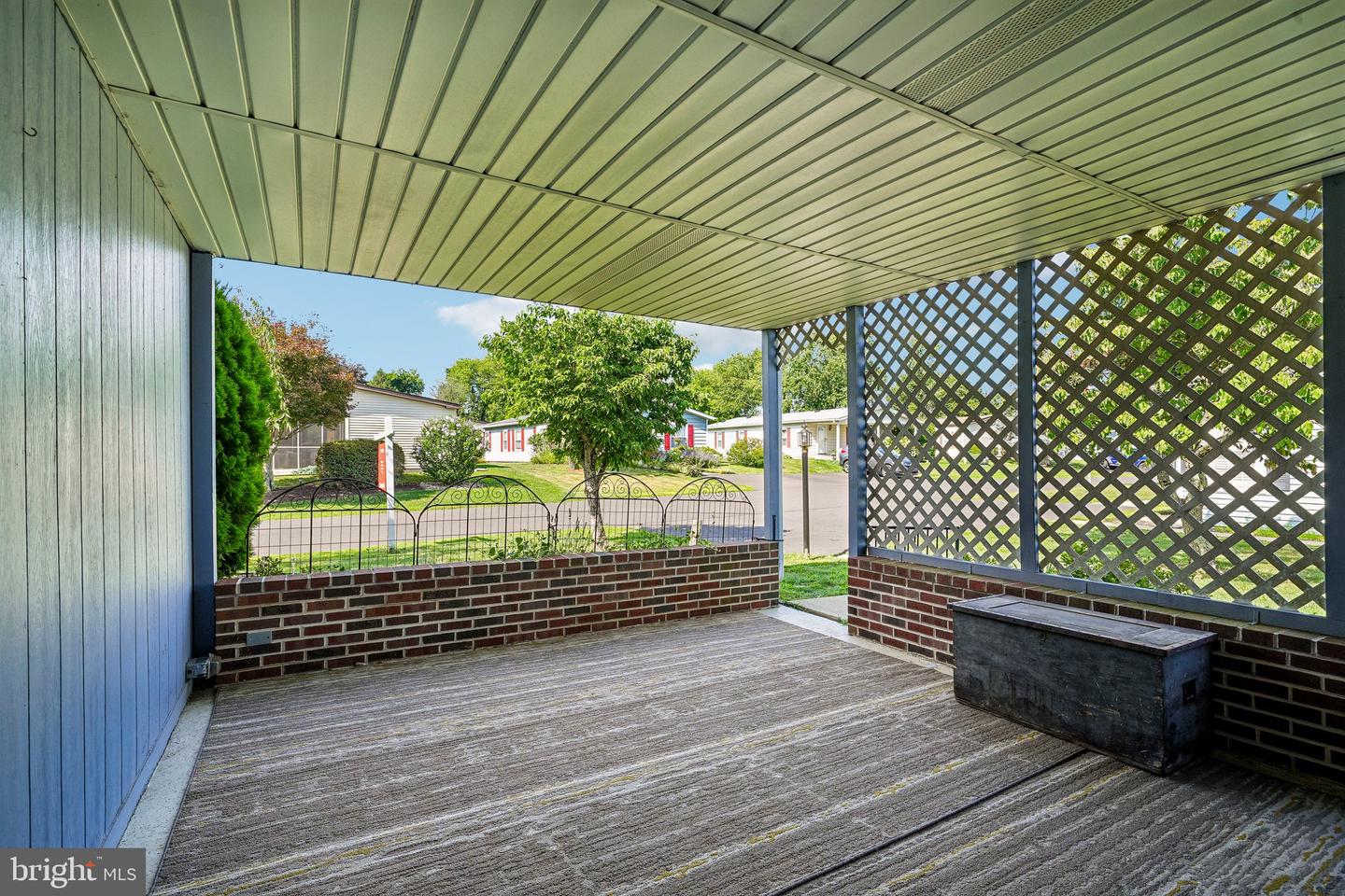 713 Cypress Ct Property Photo 4