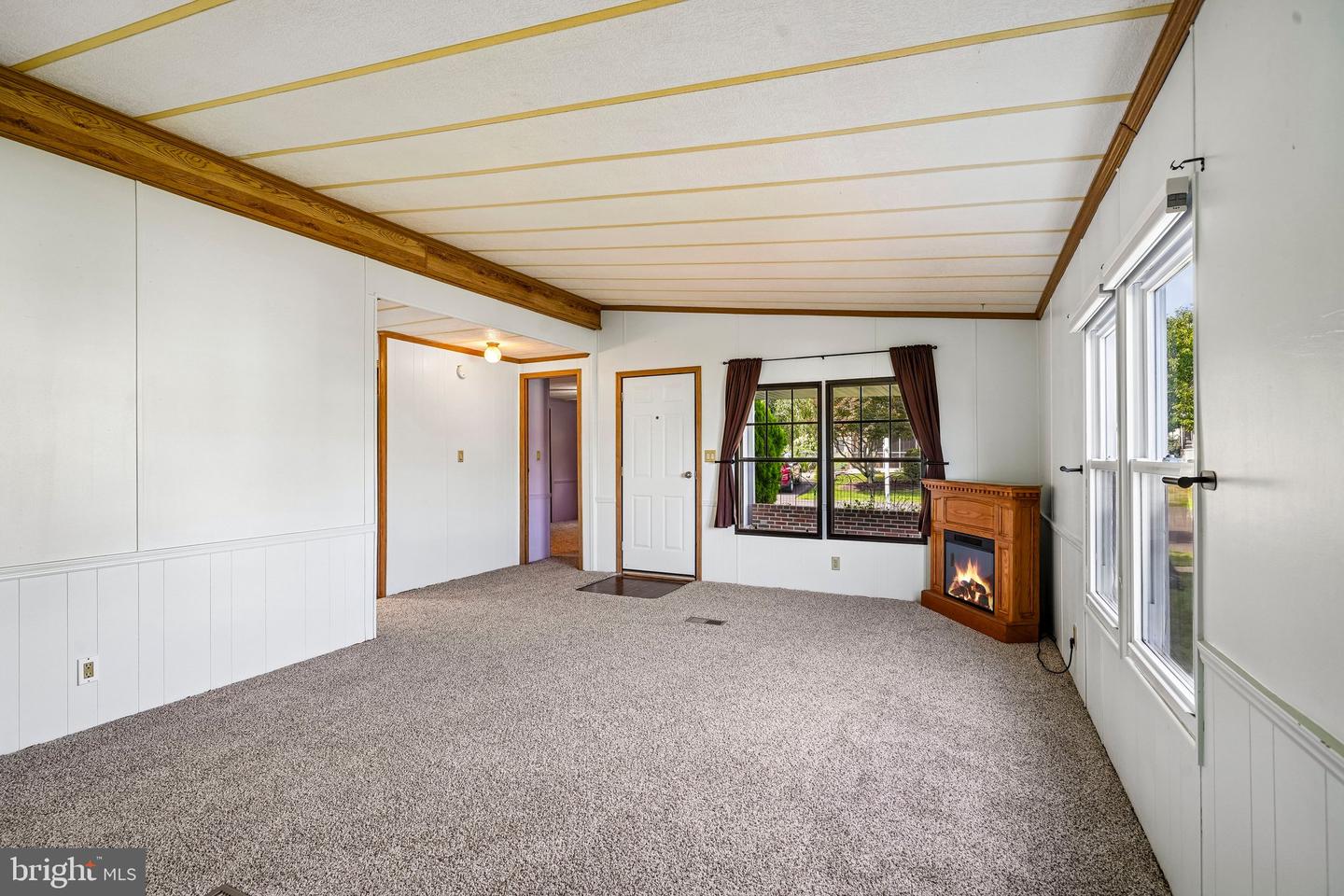 713 Cypress Ct Property Photo 6