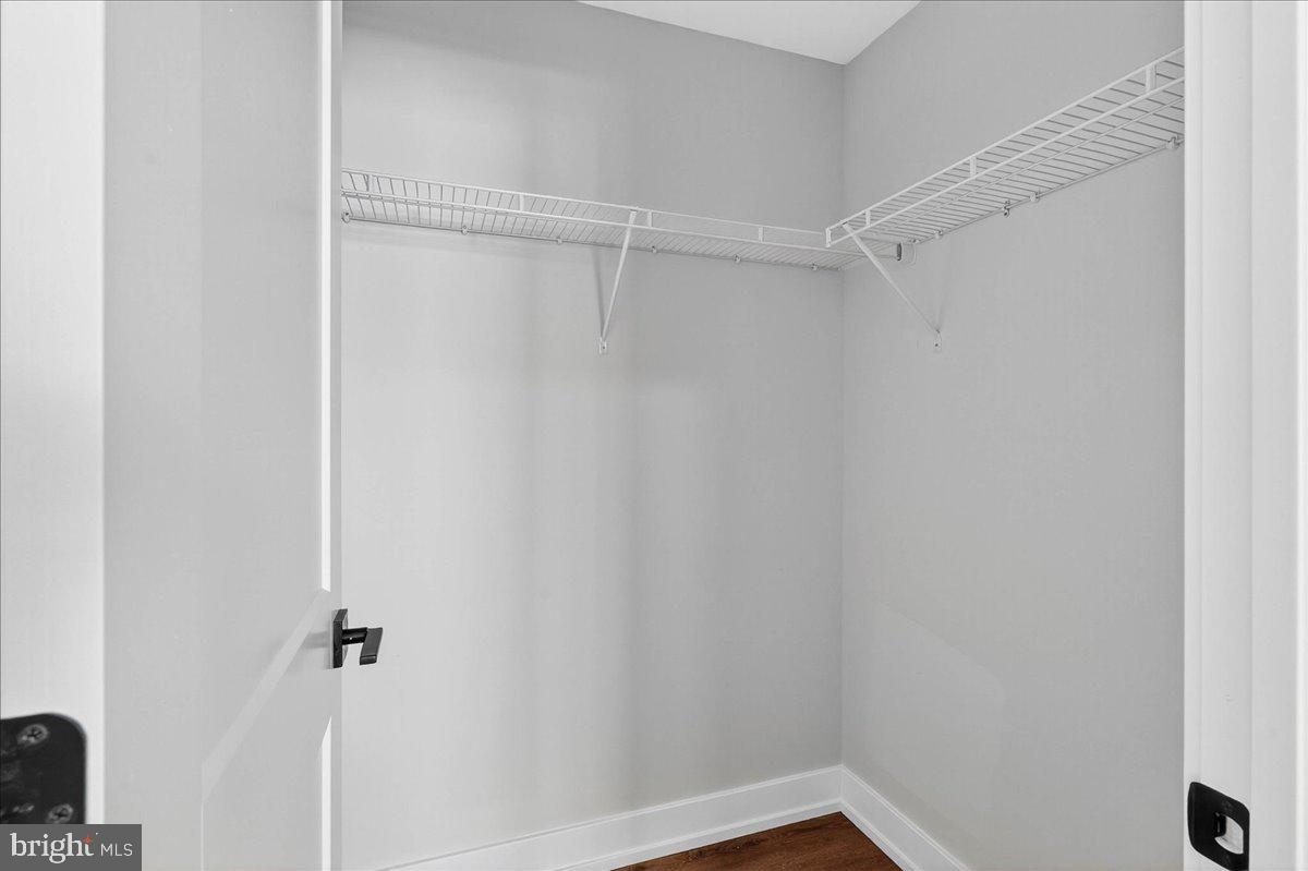 415 Isabelle Ct #101 Property Photo 23