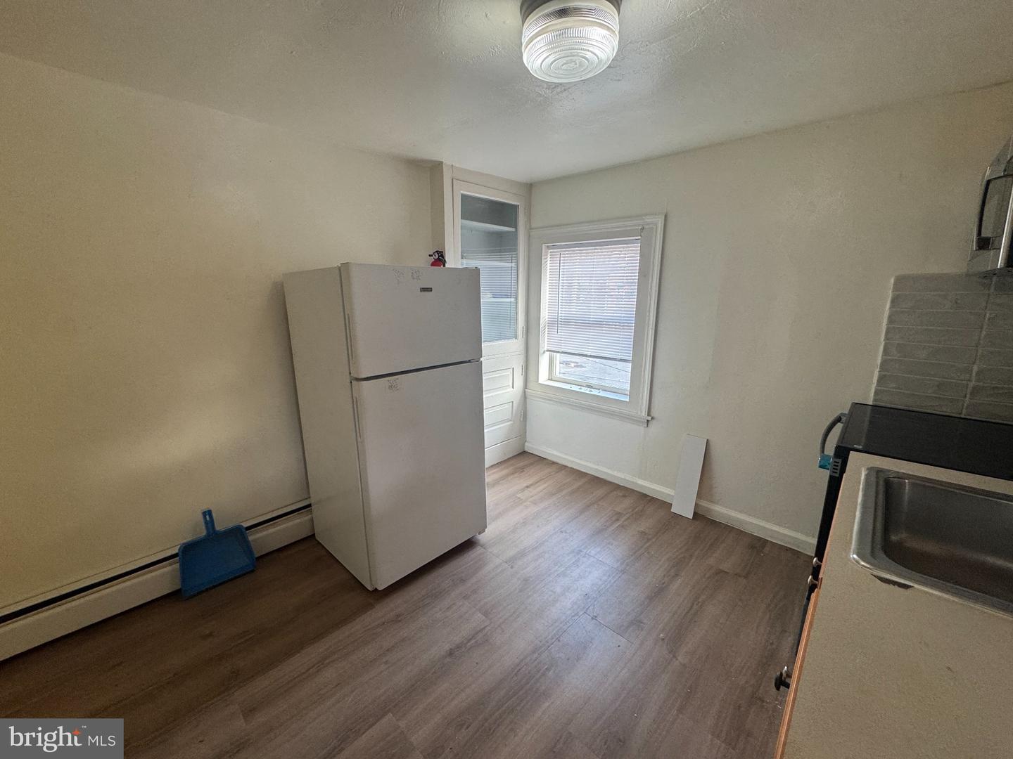 261 N York St #carriage House Property Photo 3