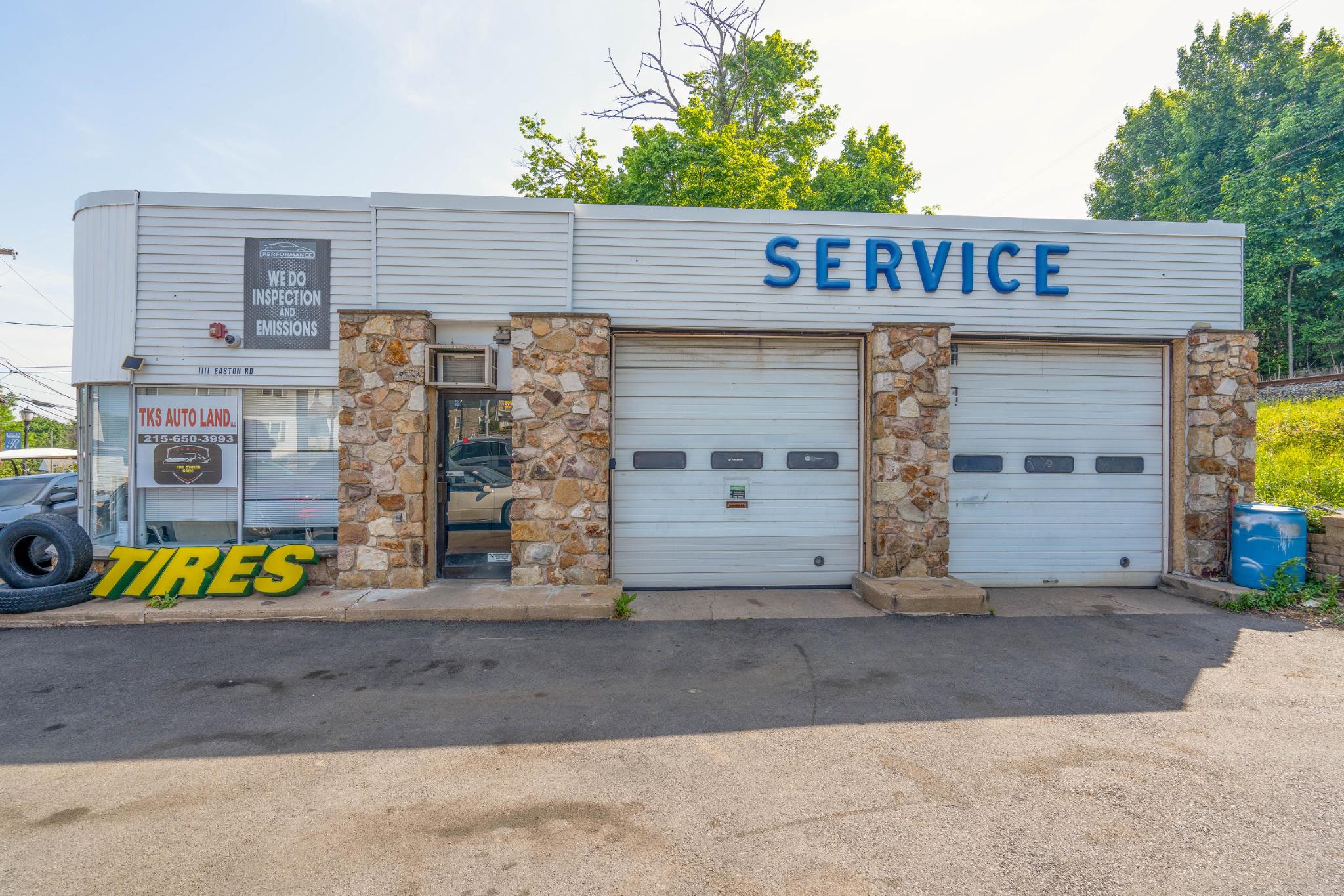 1111 EASTON RD # Property Photo 1
