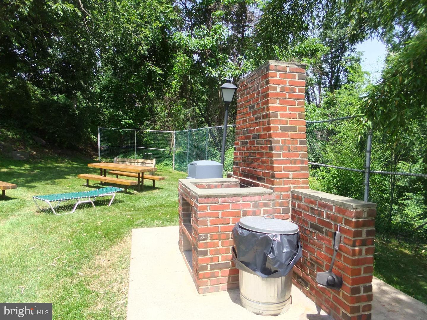 1700 Oakwood Ter #1f Property Photo 42