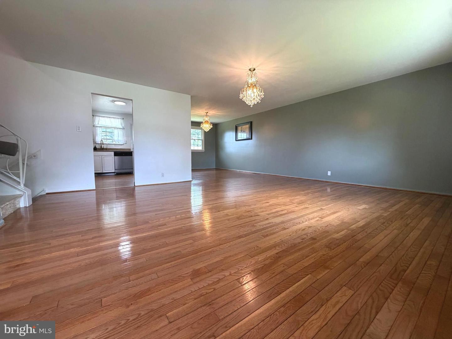 1207 Greenhill Rd Property Photo 2