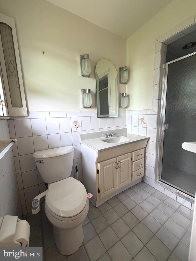 1207 Greenhill Rd Property Photo 5