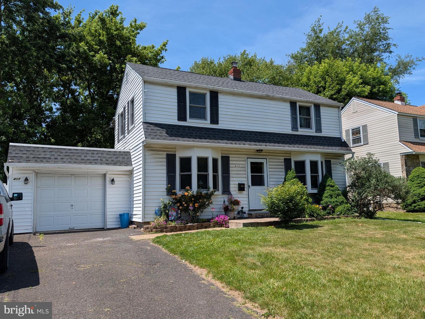 417 N Warminster Rd Property Photo 1