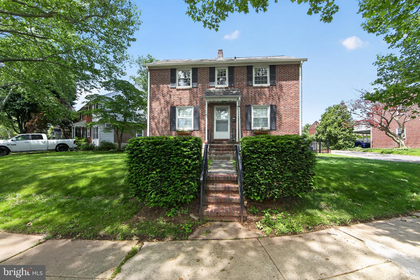 51 Cedar St Property Photo 1