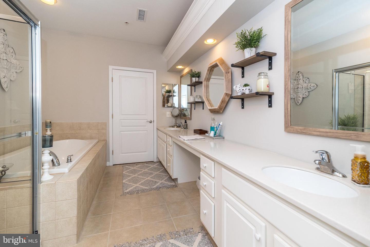 4205 Lilac Ct Property Photo 24