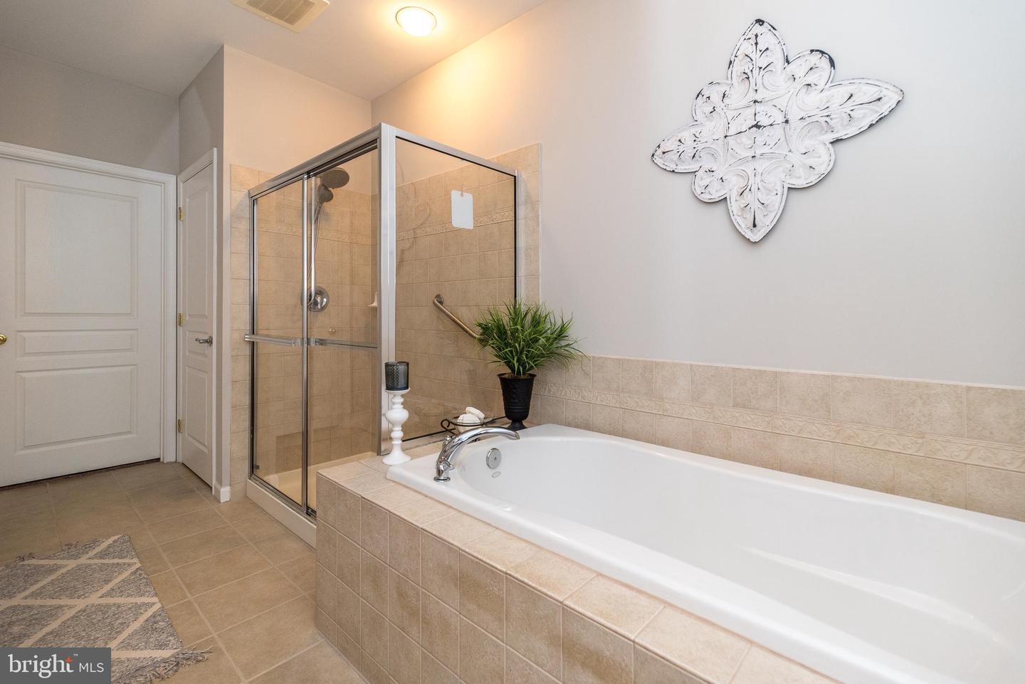 4205 Lilac Ct Property Photo 26