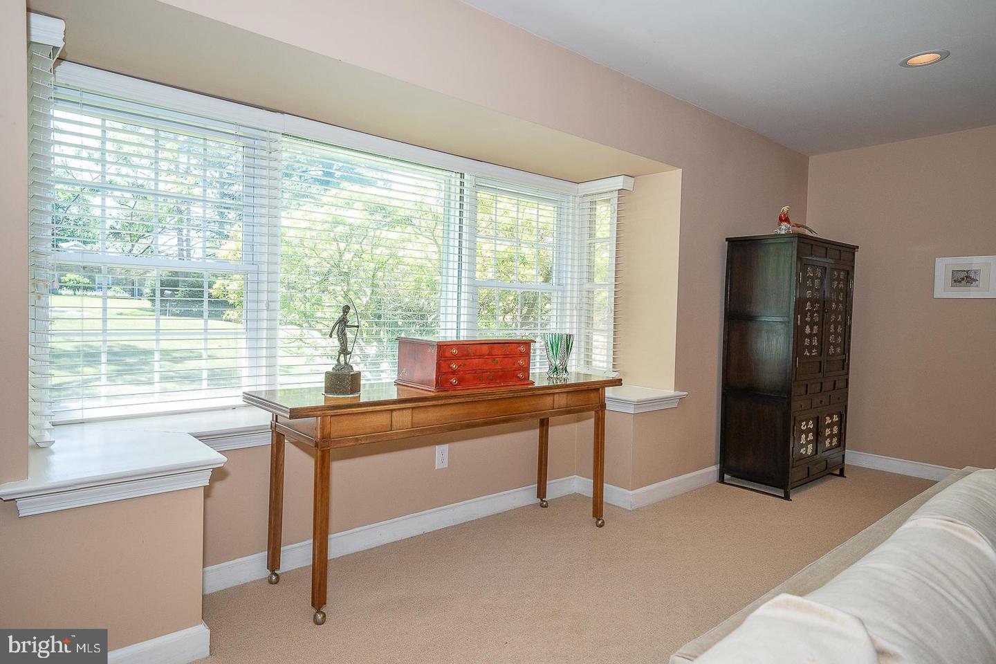 1125 Hillcrest Rd Property Photo 5