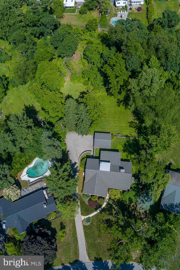 1125 Hillcrest Rd Property Photo 32