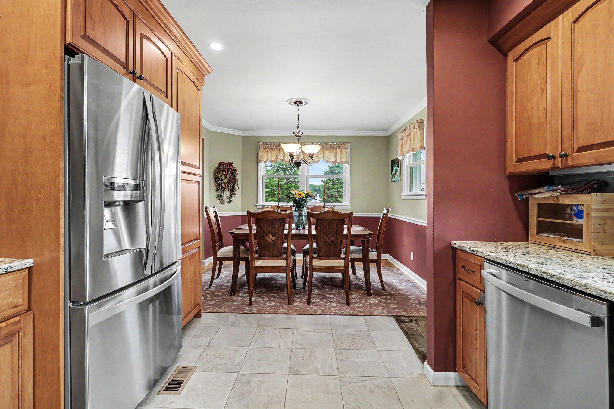 245 Oswald St # Property Photo 9