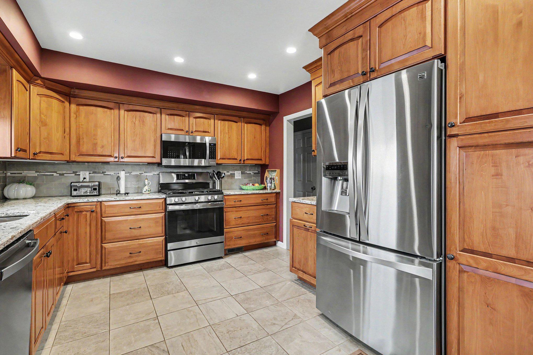 245 Oswald St # Property Photo 12