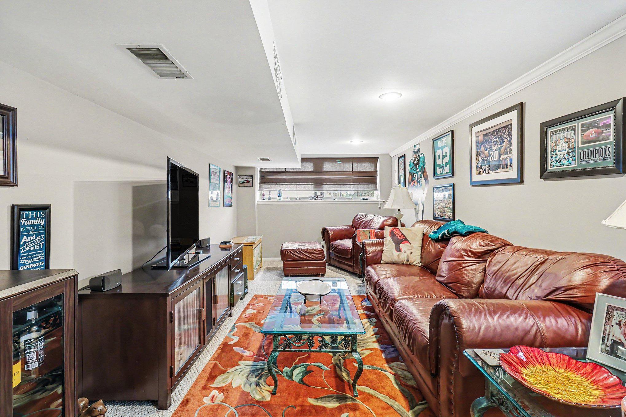 245 Oswald St # Property Photo 30