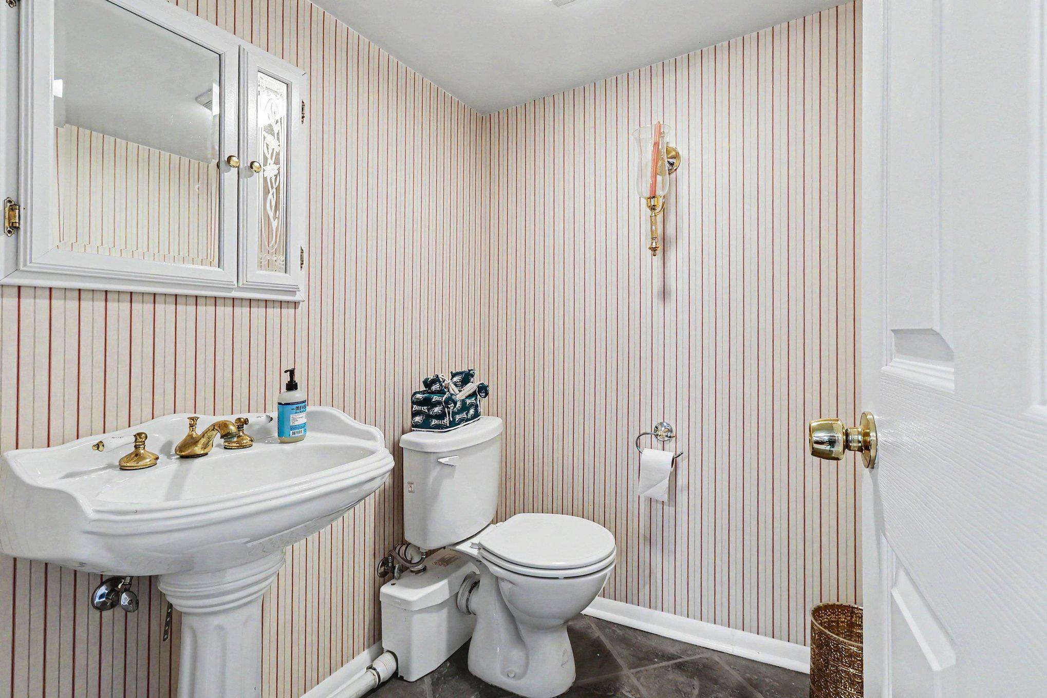 245 Oswald St # Property Photo 33