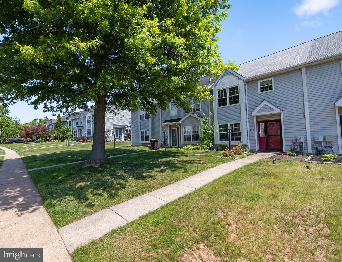 345 BRADFORD LN