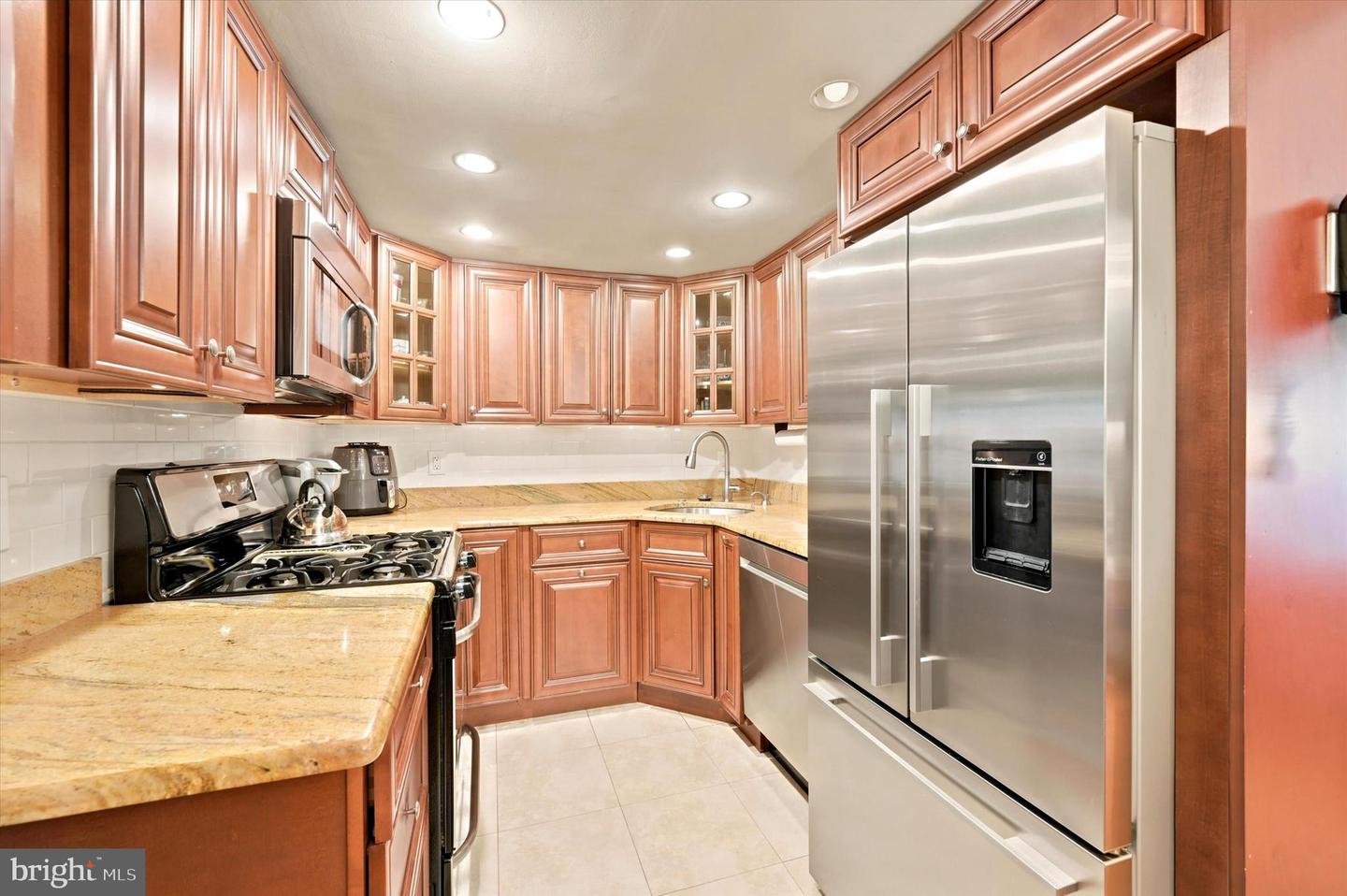 100 West Ave #308-w Property Photo 7