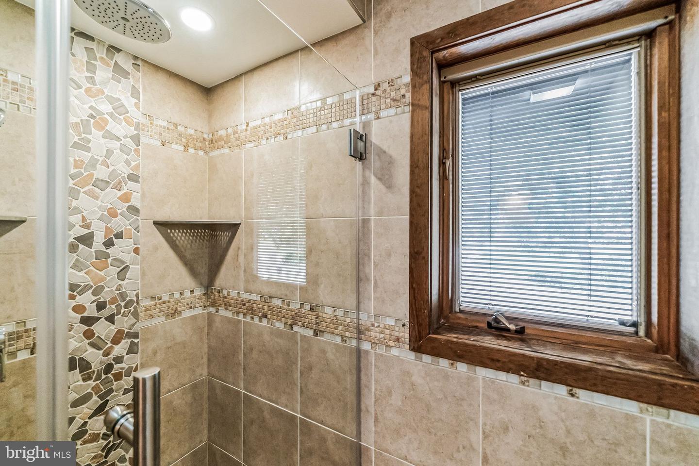 468 Long Ln # Property Photo 45