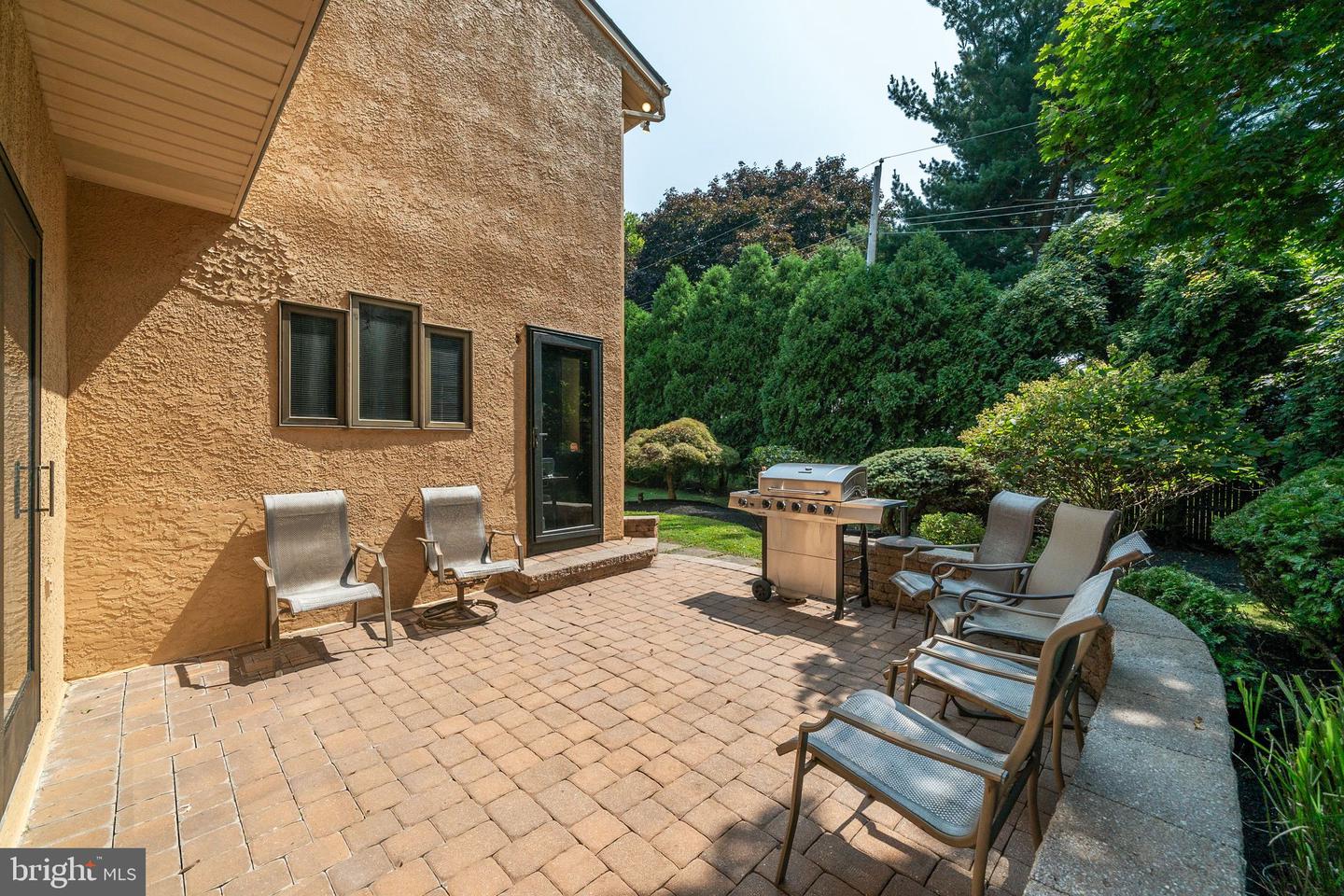 468 Long Ln # Property Photo 51