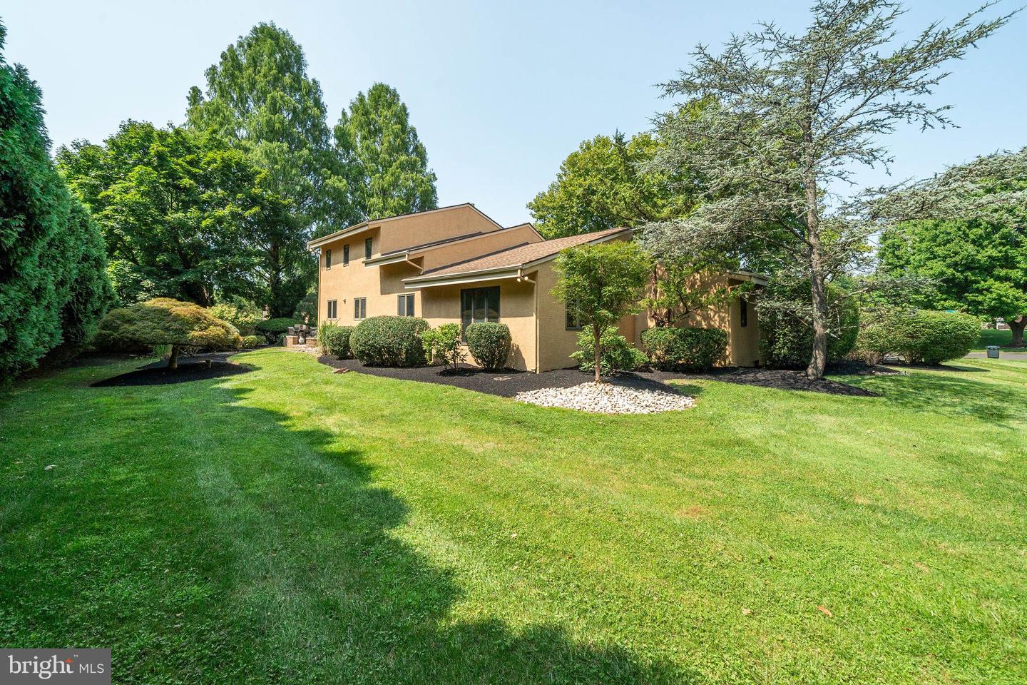 468 Long Ln # Property Photo 54