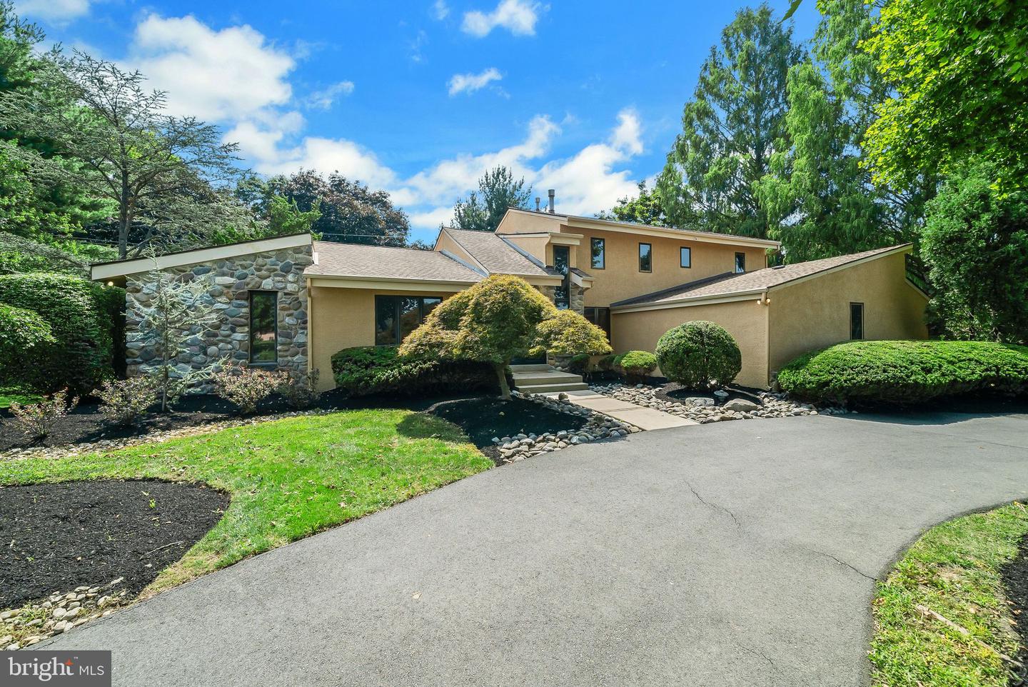 468 Long Ln # Property Photo 56