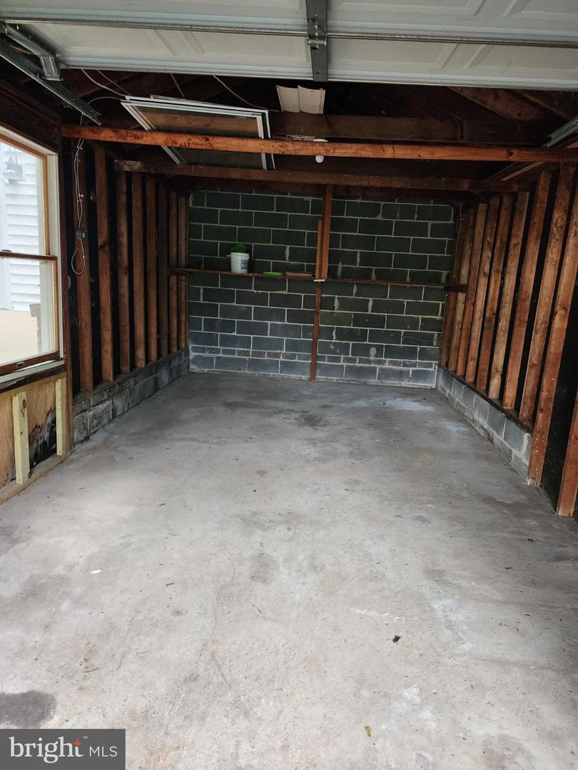 8200 Cadwalader Ave Property Photo 4